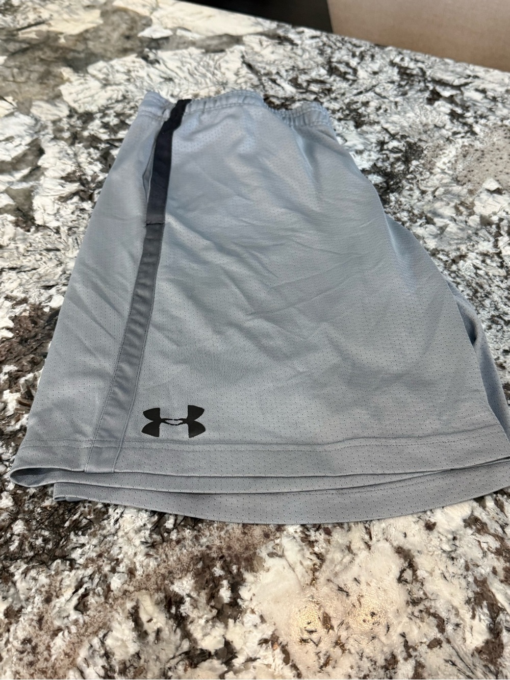 Under Armour Gray Athletic Shorts – Men’s